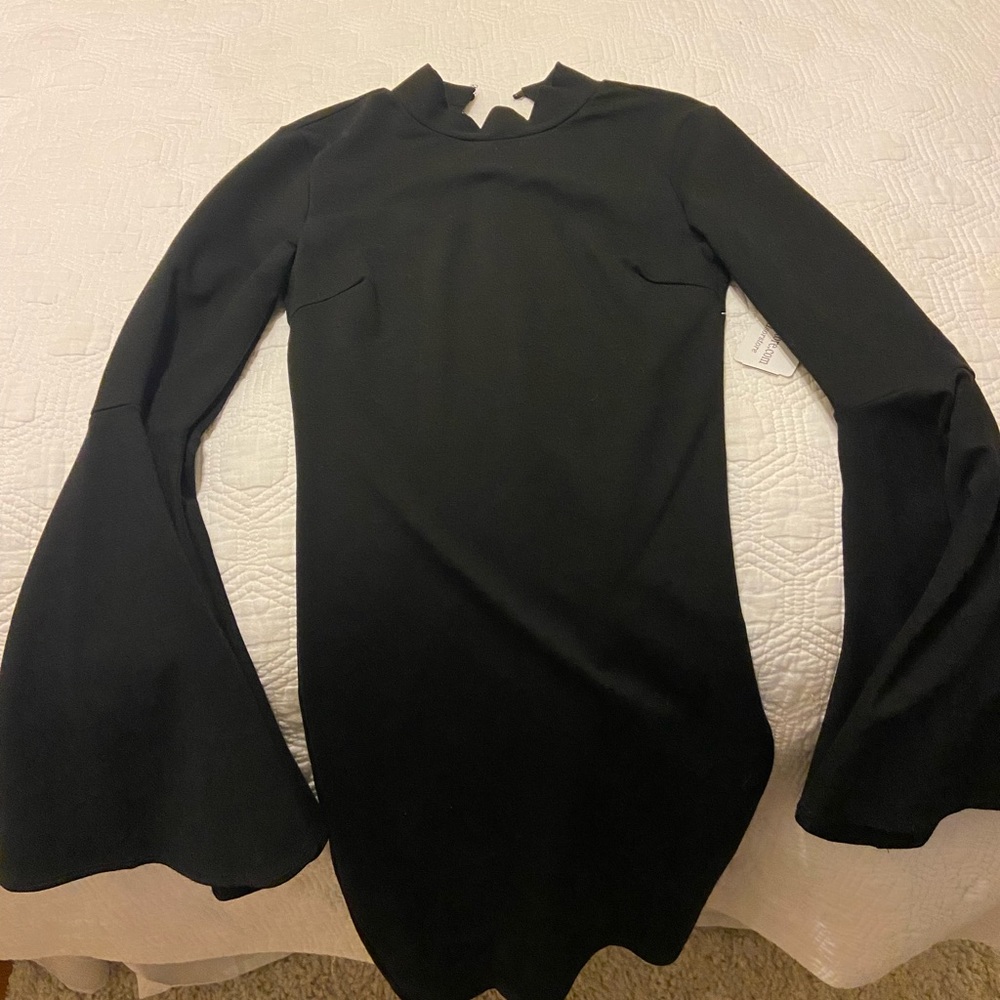 Windsor black bodycon dress dramatic sleeves XS